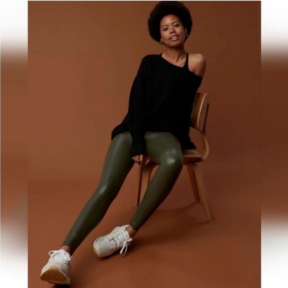 OFFLINE by Aerie Real Luxe faux leather leggings in olive green NEW Medium